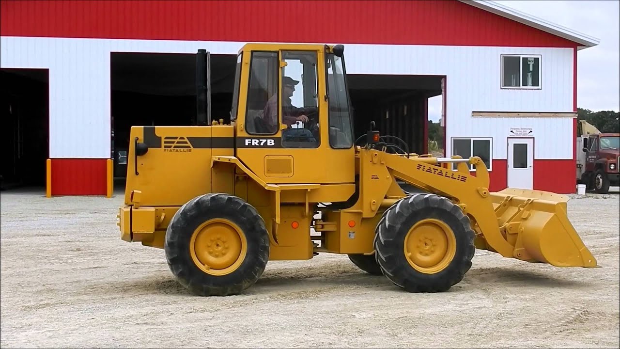 Fiat Allis FR7B @ Ferguson Equipment and Trailer Sales, Dover, MN