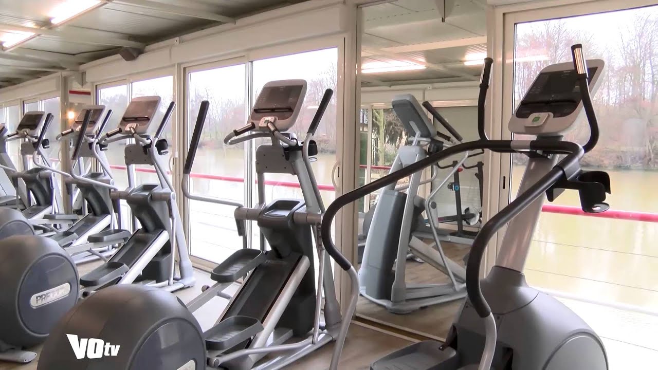 Une péniche salle de sports à Jouy-le-Moutier
