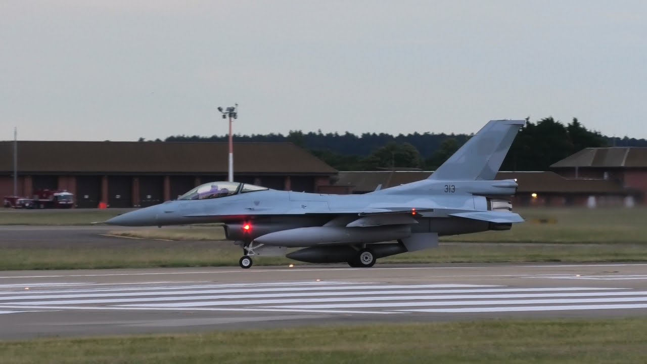 Bulgarian F16V and supporting tankers at Mildenhall 6/6/2025