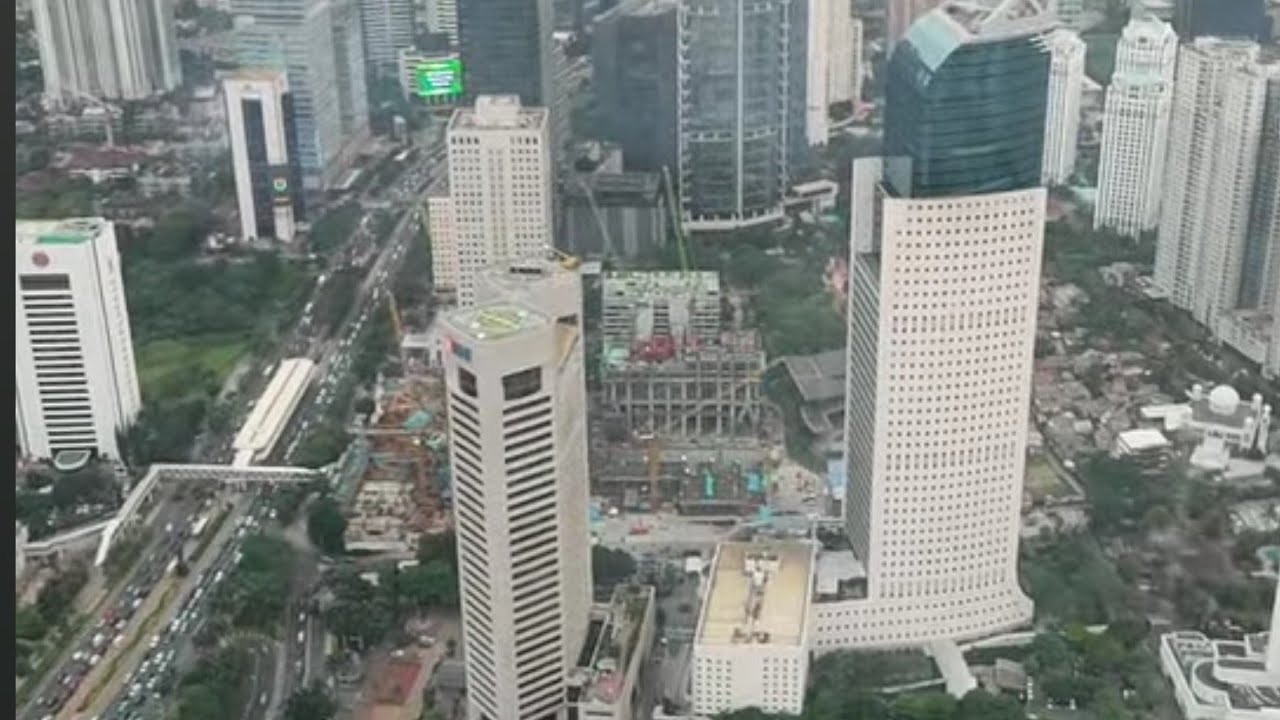 DIATAS GEDUNG TERTINGGI INDONESIA THAMRIN NINE