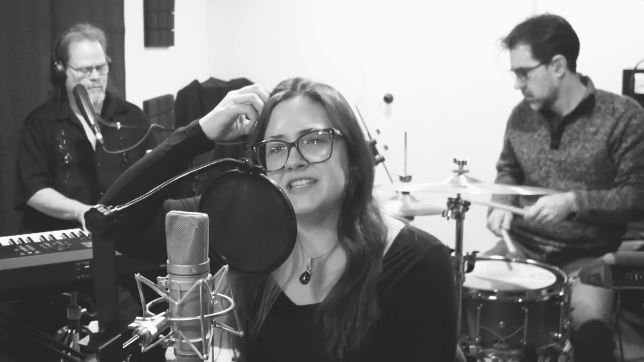 She Used to Be Mine, Cover by Throwing Ivory