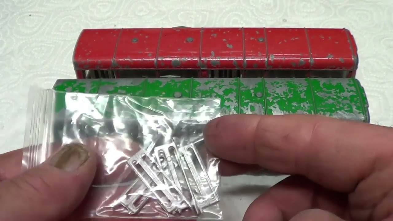 DINKY TOYS AEC SINGLE DECKER BUS DOUBLE RESTORATION.