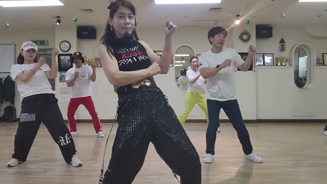 3!4룰라 안무 연습중 🤣갈길이 멀다융😛 취미루 주말만~방송댄스 마흔띤 따오쌤 영상도움 인생은 소풍처럼 소풍 슈퍼스타즈 댄스반 IS 라인댄스 mj글로리아 학원