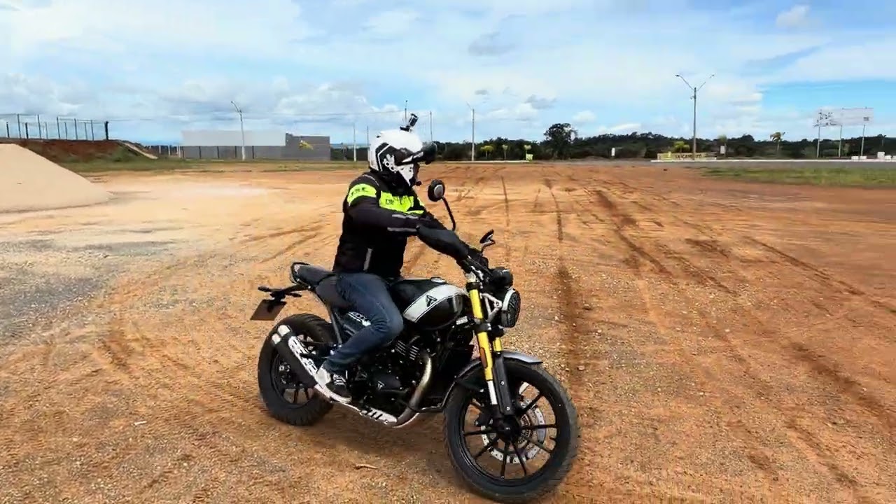 Triumph Scrambler 400x, principais características e condições para fevereiro de 2026. Saga Triumph 
