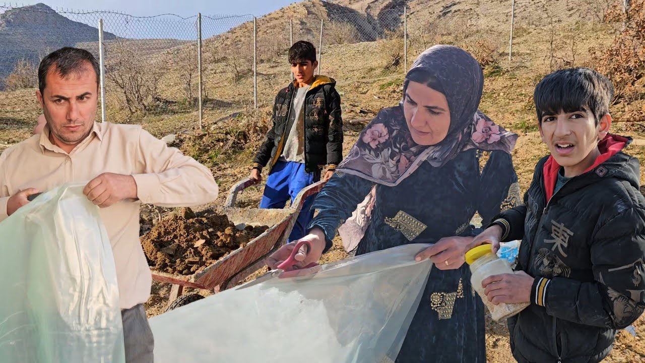 It&rsquo;s Finally Done! Nomadic Family Completes Their New Tent