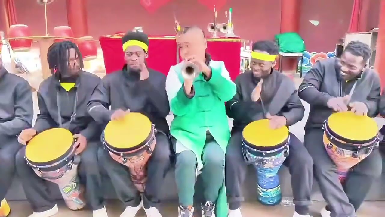 The unique skills of He Shusen one of the eight eccentrics of the martial arts world amaze