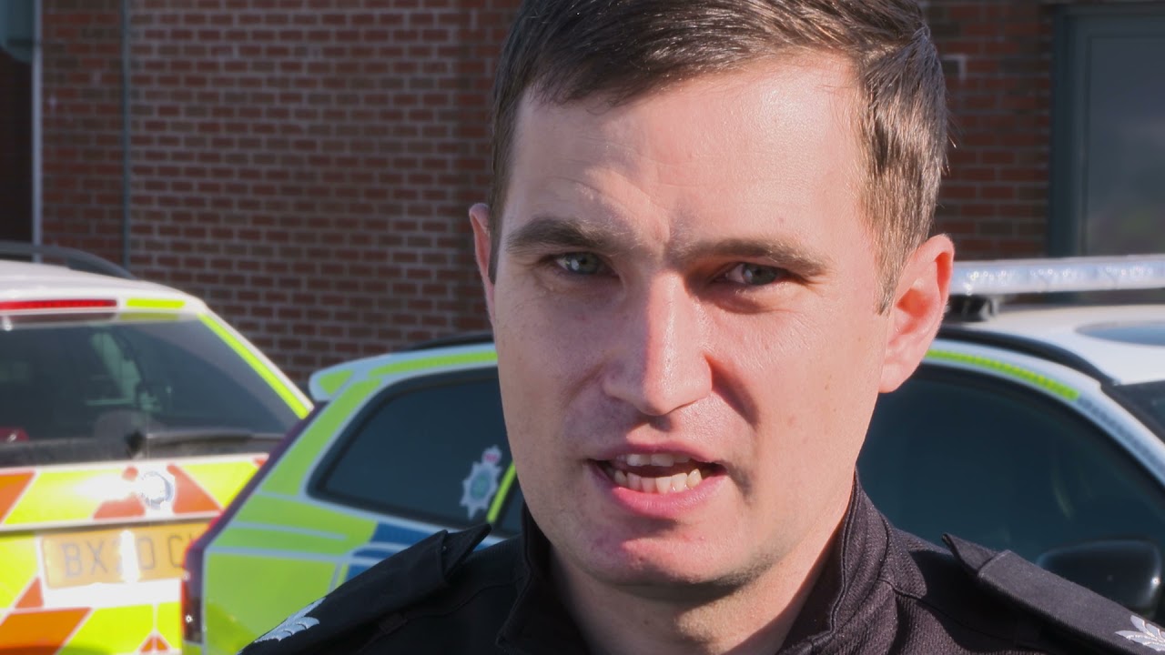 Police officers wrestle with knife wielding hostage taker - Police Bravery Awards 2020