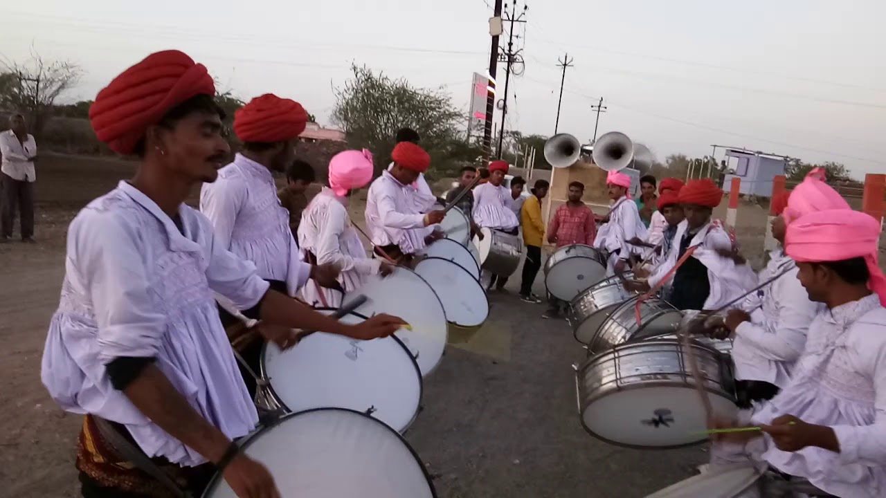 goushala  gokul  musik  parti