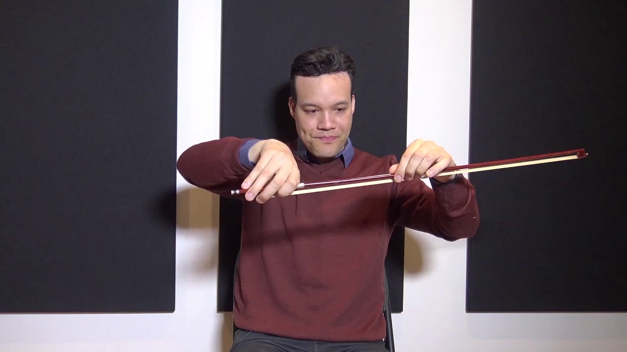 Violin Technique - Old Russian / Auer Bow Hold (Lesson Excerpt)