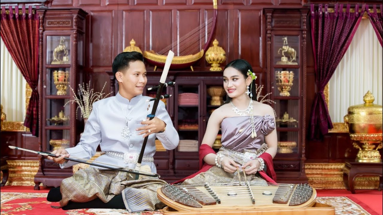 បទ ស្តេចយាង & បទដំរីយោដៃ ច្រៀងដោយ តាំង ស្រីមុំ & សែម ផល្លា