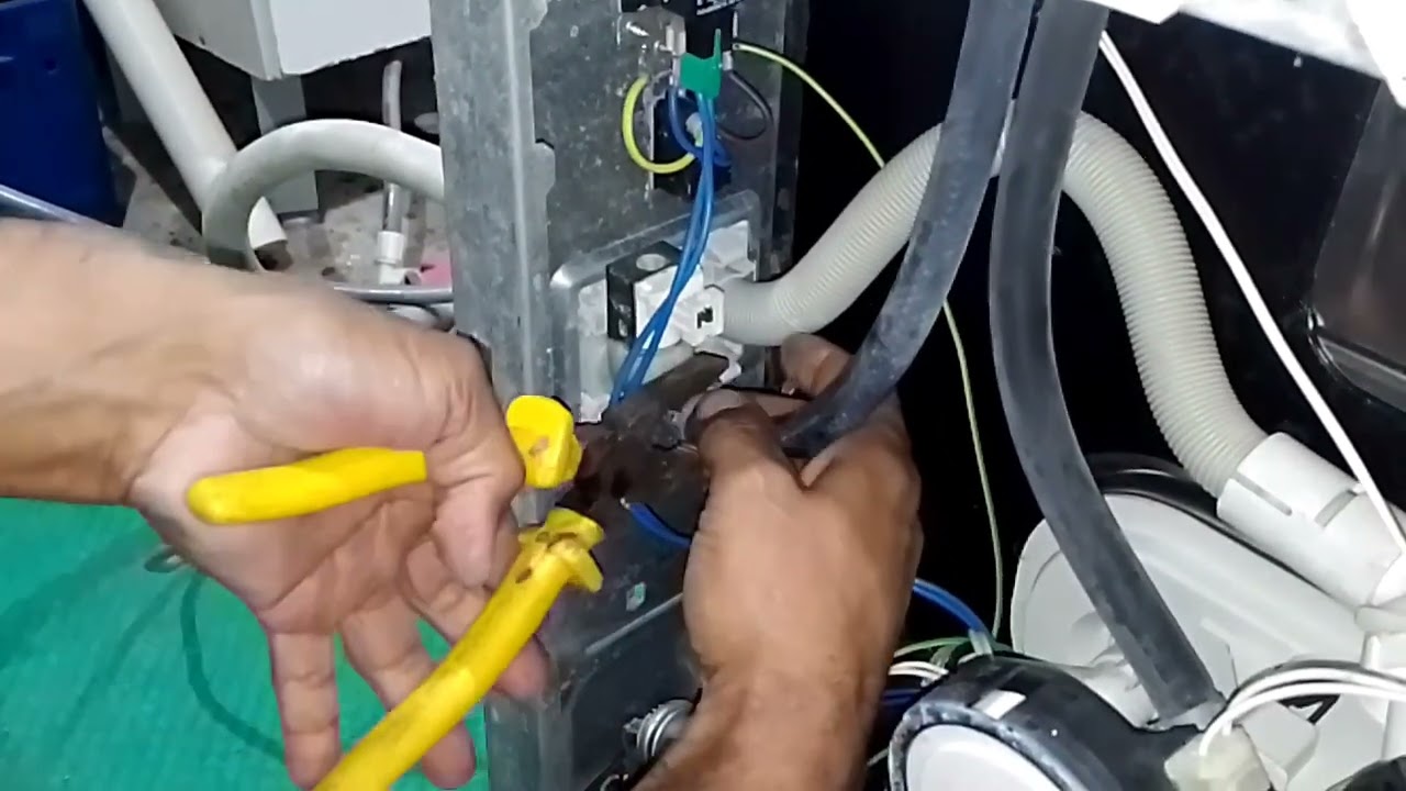 TROCA DA VÁLVULA DE ENTRADA DE ÁGUA, DA LAVA LOUÇAS BRASTEMP BLE24 ELETRÔNICA 12 SERVIÇOS.