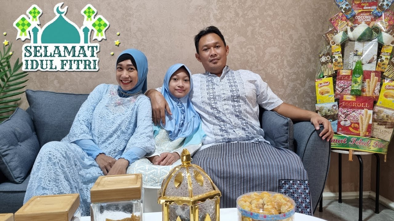 Asyik Aqilla Lebaran... Selamat Hari Raya Idul Fitri 1 Syawal 1443 H 😄 Aqilla's Diary