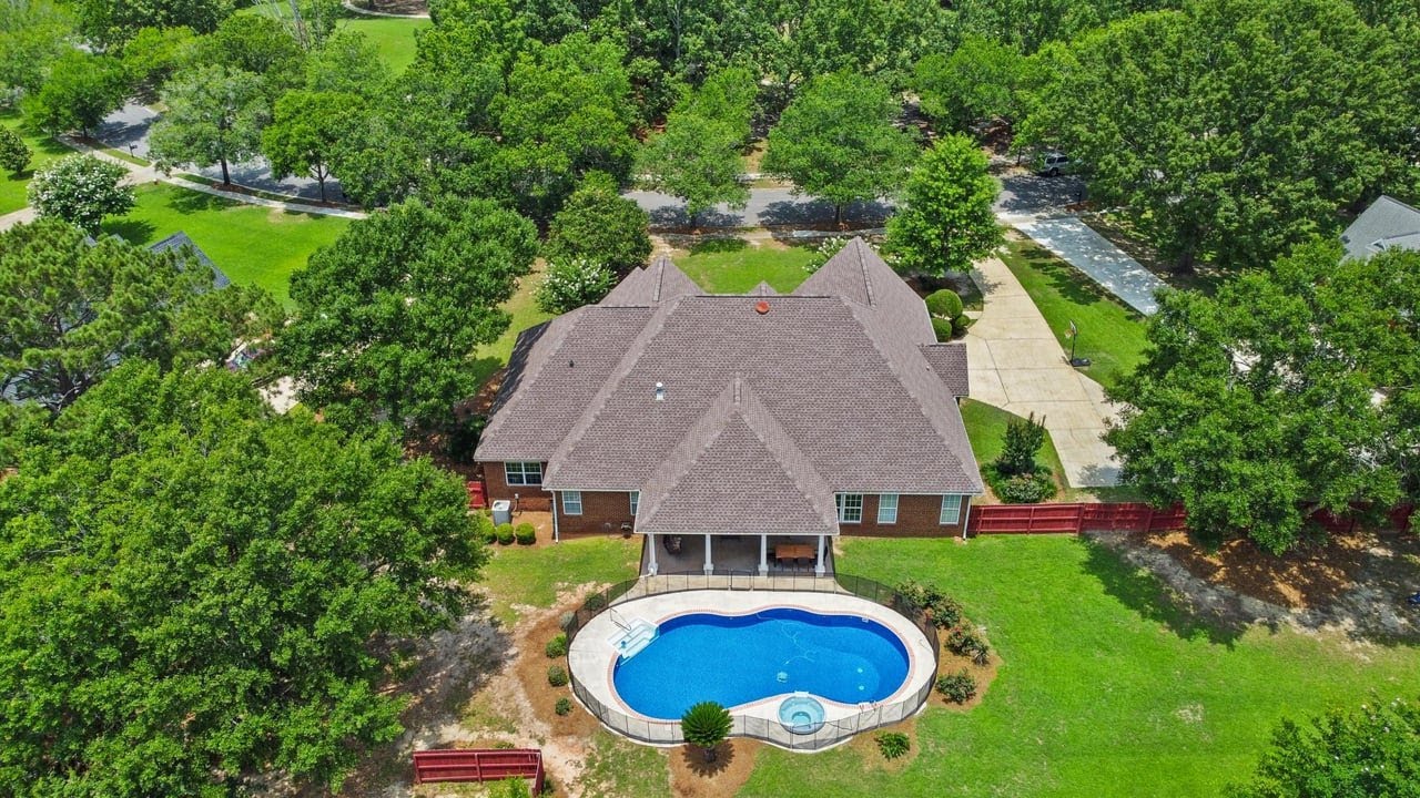 108 Haddington Park Ln, Dothan, AL