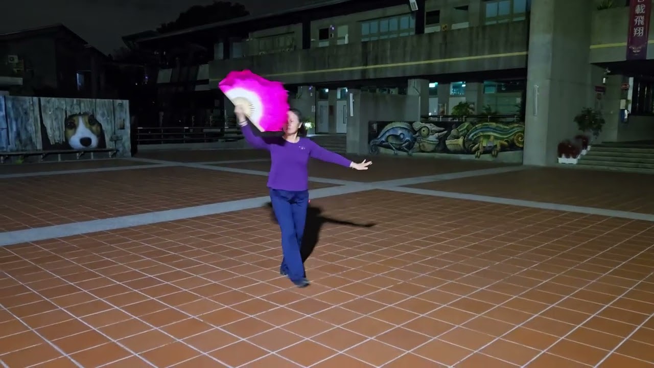 20260228 桃花朵朵開（飄扇）