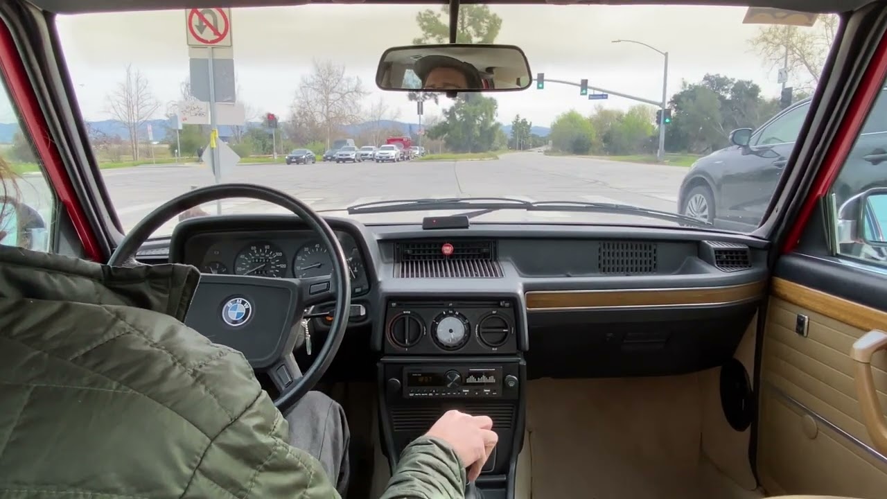 1979 BMW 528i E12 Driving Video