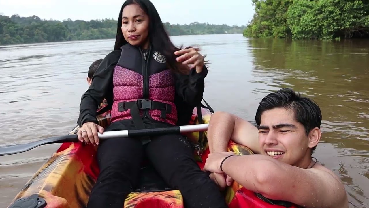Hampir Ke BALIK Naik KAYAK Untung Di tolongin