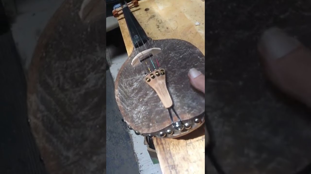 Gourd Fiddle - A quick look at its construction.