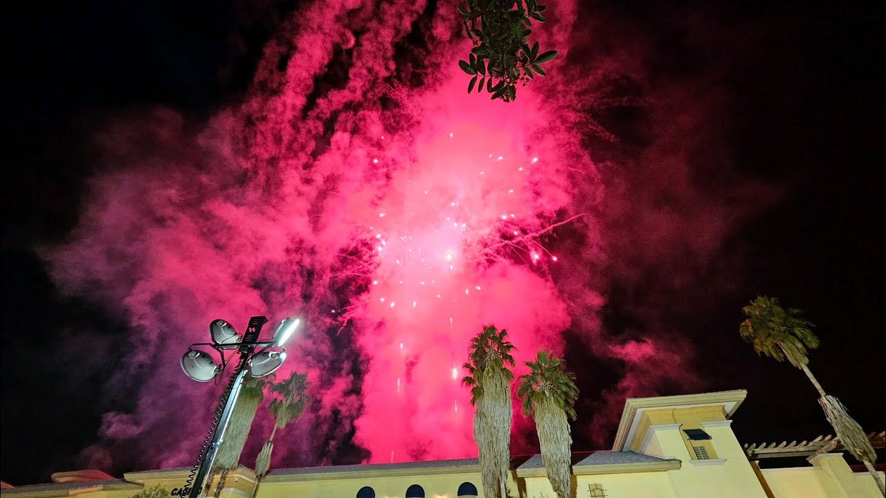 New Year's 2024 Fireworks Show - Aqua Caliente Casino - Palm Springs, CA