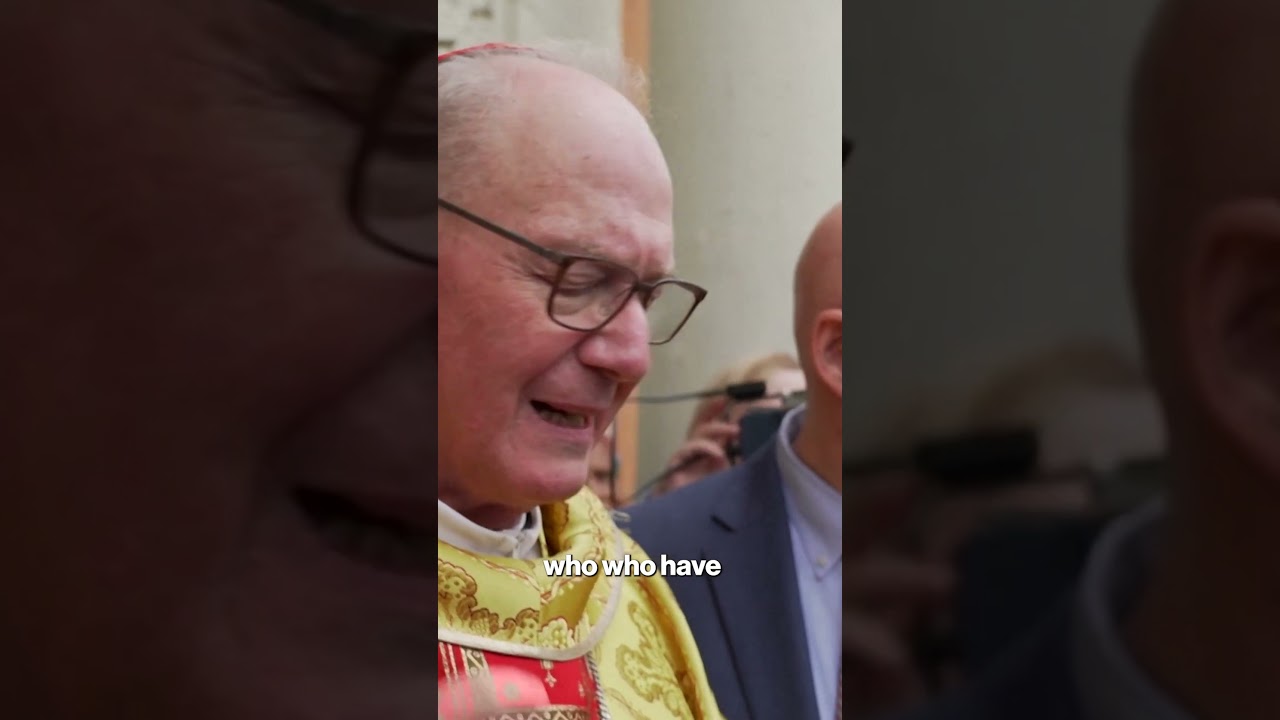 Kardynał Dolan odrzucił pytanie o zdjęcie papieża Trumpa z AI w obliczu zbliżającego się konklawe...