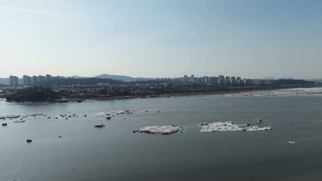 한파로 얼은 한강 드론뷰 4K- DJI Mini5 Pro