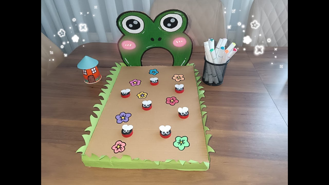 KARTONDAN KURBAĞA VE ŞİŞE KAPAĞINDAN SİNEK YAPIMI - KURBAĞA SİNEĞİ YAKALIYOR - #diy #kids