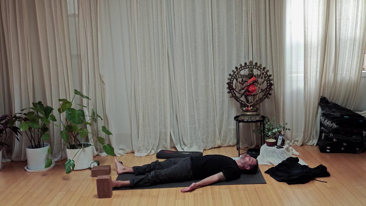 Three Queens Yoga Classes Live