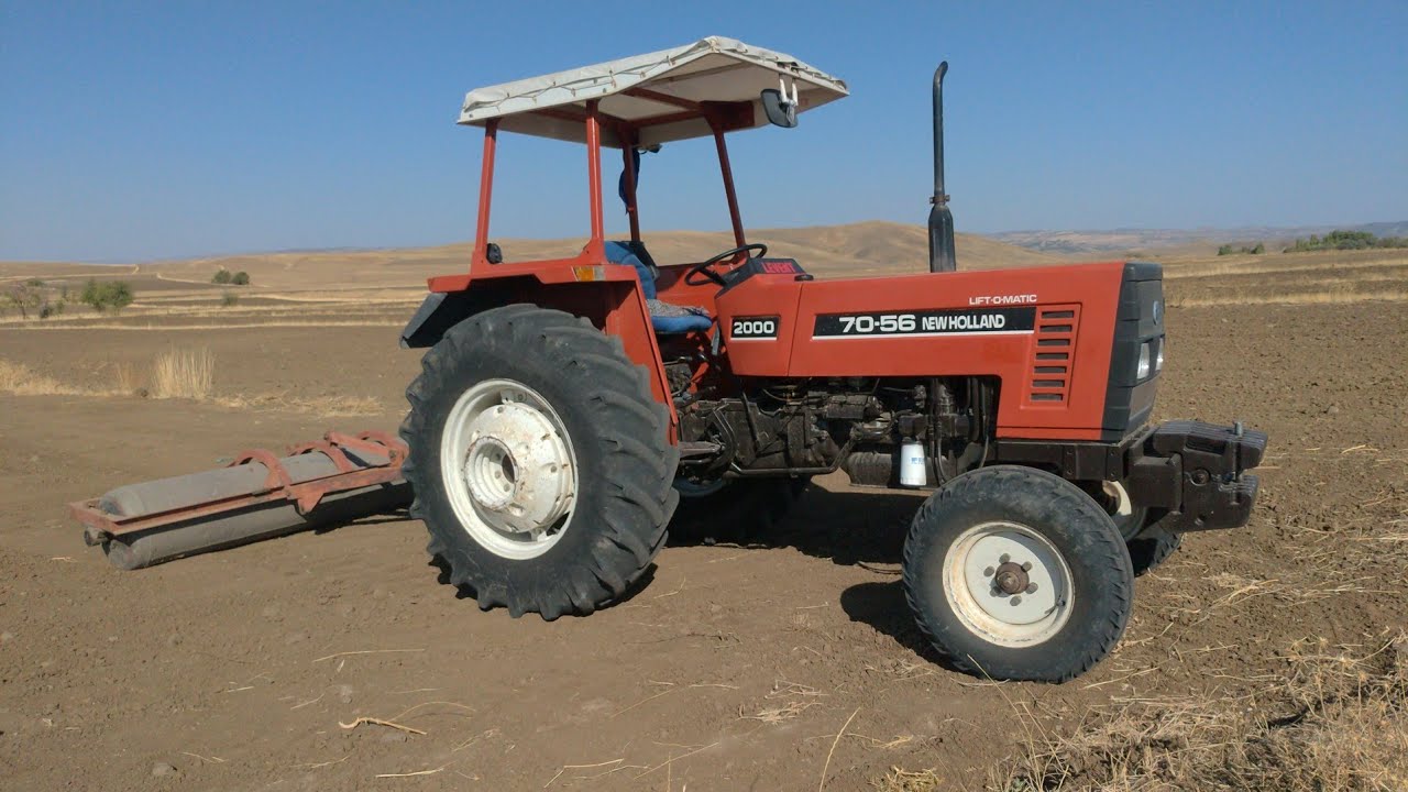 NEWHOLLAND 70-56İLE tarlaya SİLİNDİR çekiyorum(Tohumu baskilamak lazım)
