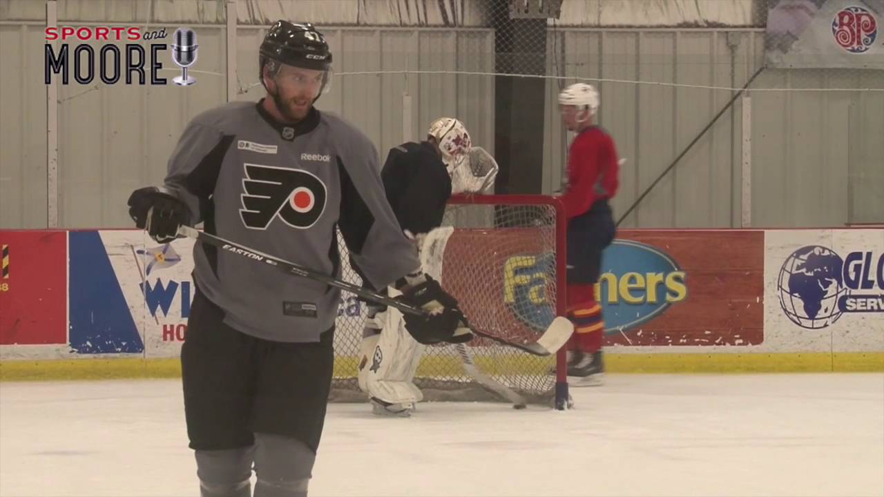 Pros playing 2 on 2 shinny