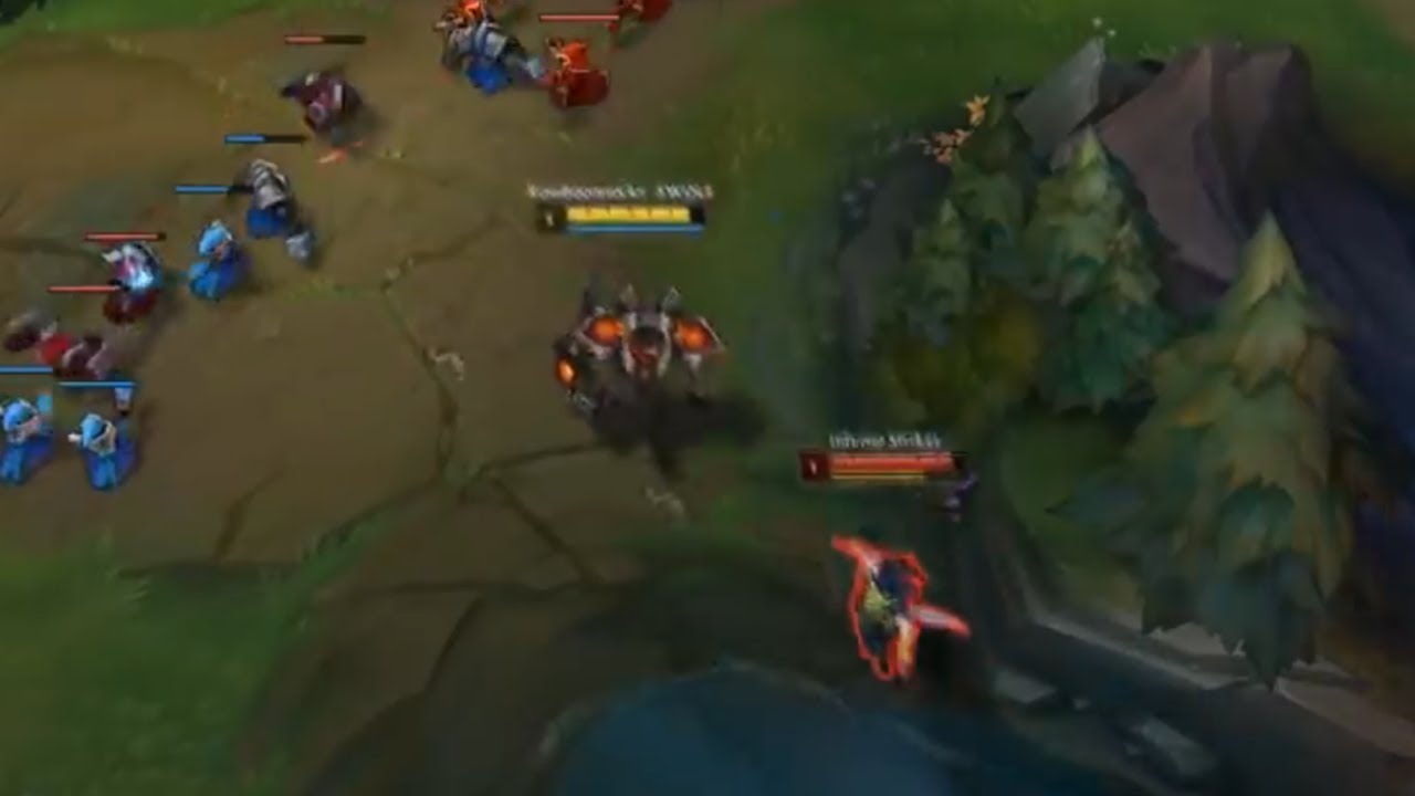 When a darius walks 3cm towards you