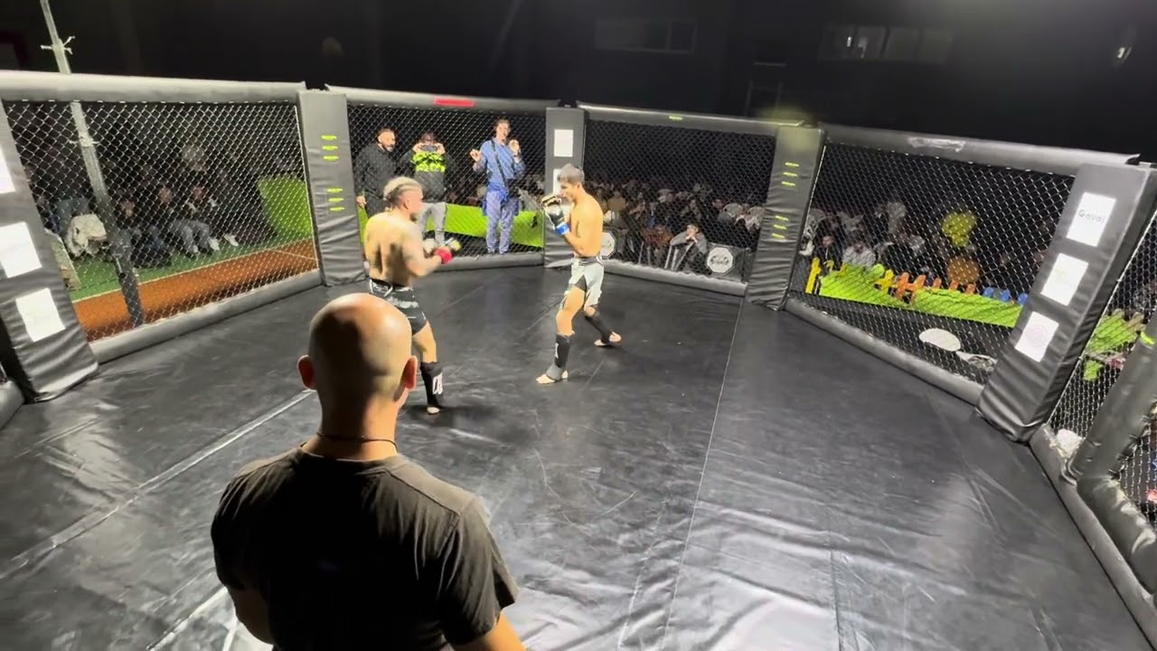 Rookie Fc 5 Napoli / Fezza vs Tomasoni semi pro 66 kg