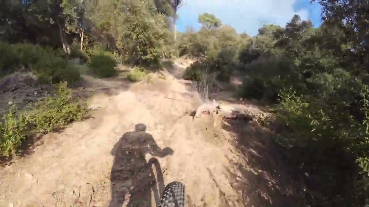 Mtb per la Creu de Canet. ( Espectaculars, els últims 9 minuts)