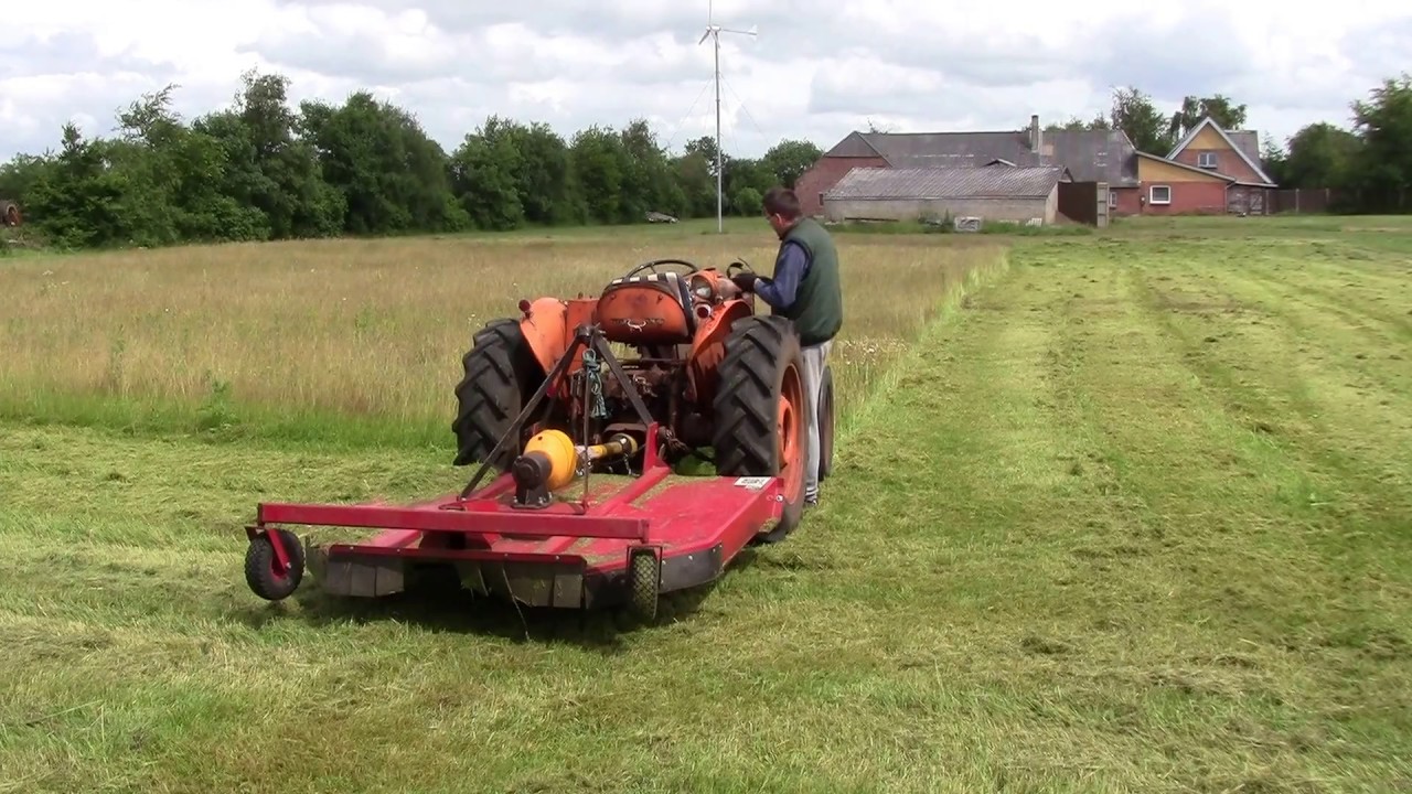 Klipper græs med braklipper 180 cm bred, efter en Fiat 411R diesel