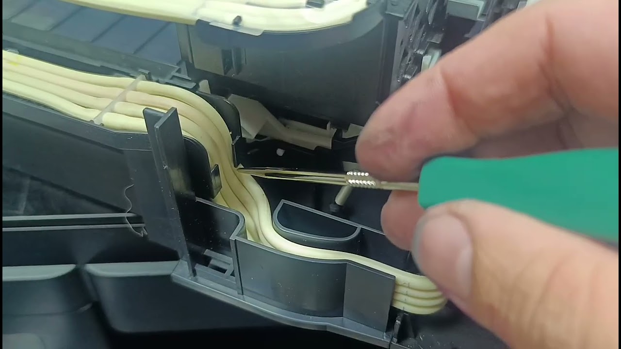 Epson l120 не качает черный цвет, и демпфер полупустой.