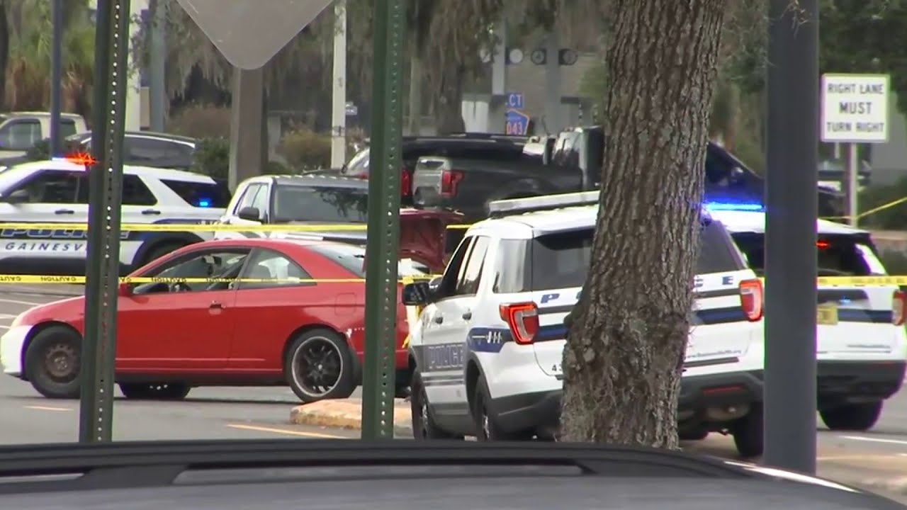 Witness describes chaotic shooting scene that left 2 officers injured, suspect dead in Gainesville