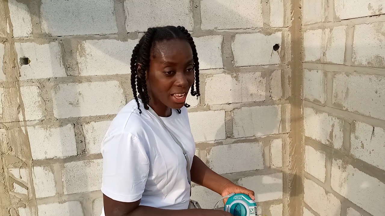 VISITE GUIDÉE AVEC DESOUZE