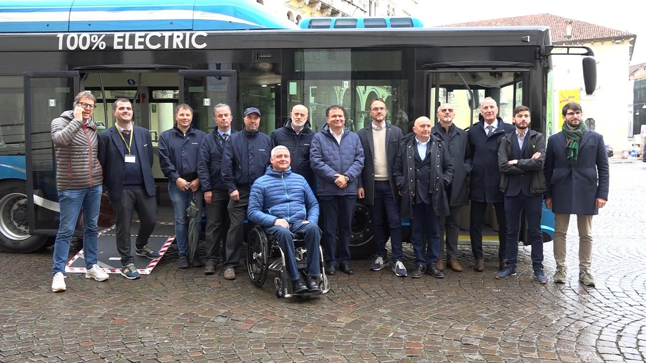 Rivoluzione DolomitiBus: presentato l'autobus elettrico