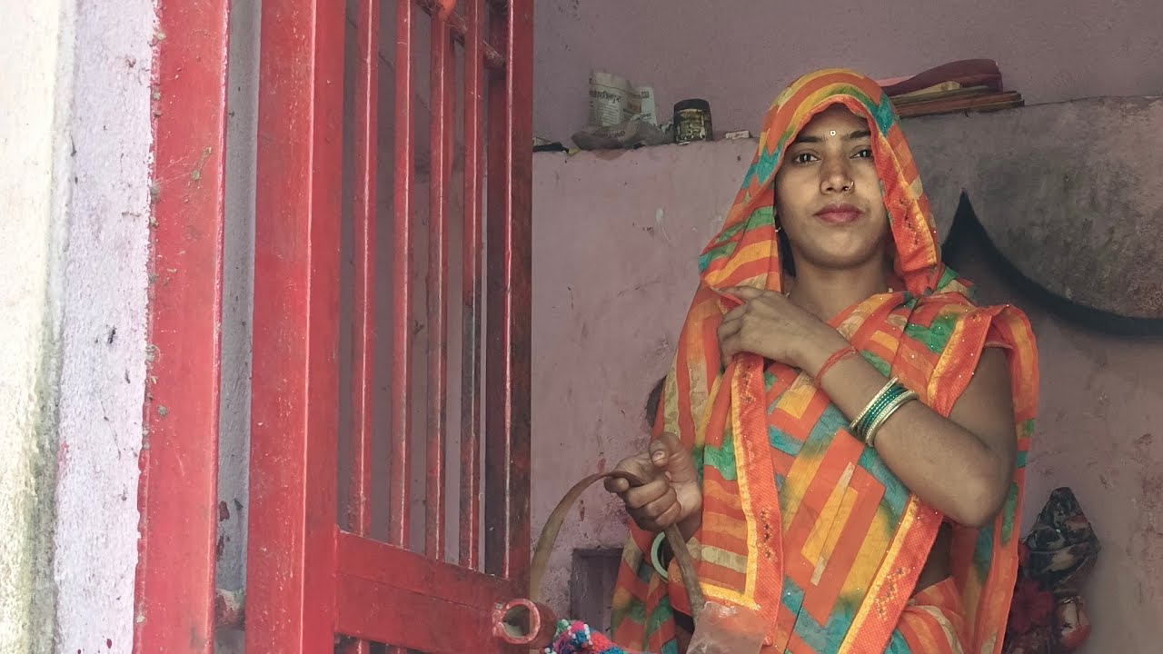 Nitu Chauhan  is live! सभी लोग को राधे कृष्णा गुड मॉर्निंग 🙏🔱🌺