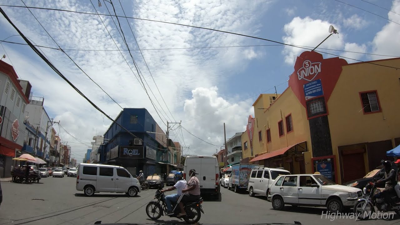 Calle Hermanos Pinz&oacute;n, Santo Domingo