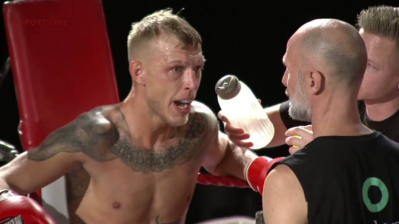 Johannes Bakke  DK  VS  Concalo Prudencio  Portugal  -  Mikenta Fight Night 26. Februar - 2022