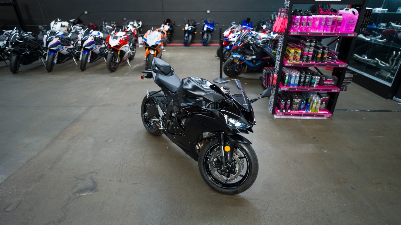 2024 Kawasaki Ninja ZX-6R (ABS)