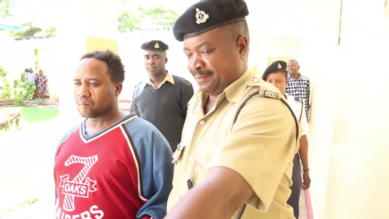 UTACHEKA! Utetezi wa 'Nabii Tito' Kwanini Alijichana na Wembe