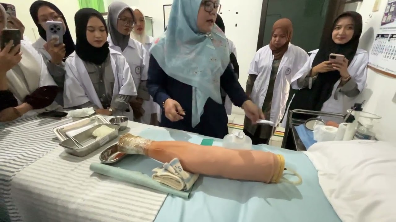 Praktik perawatan luka amputasi 2025