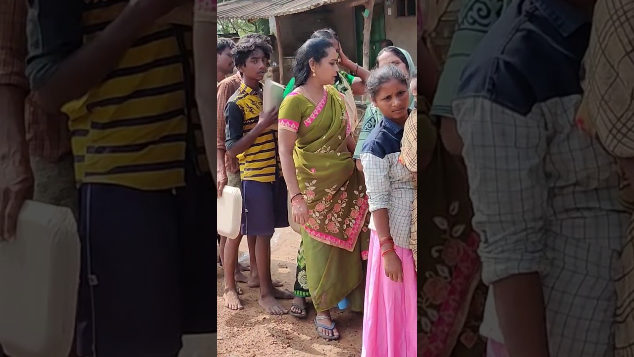 Helping Poor People | Helping Video | Poor People Help Video | Giving Food To Poor People #shorts