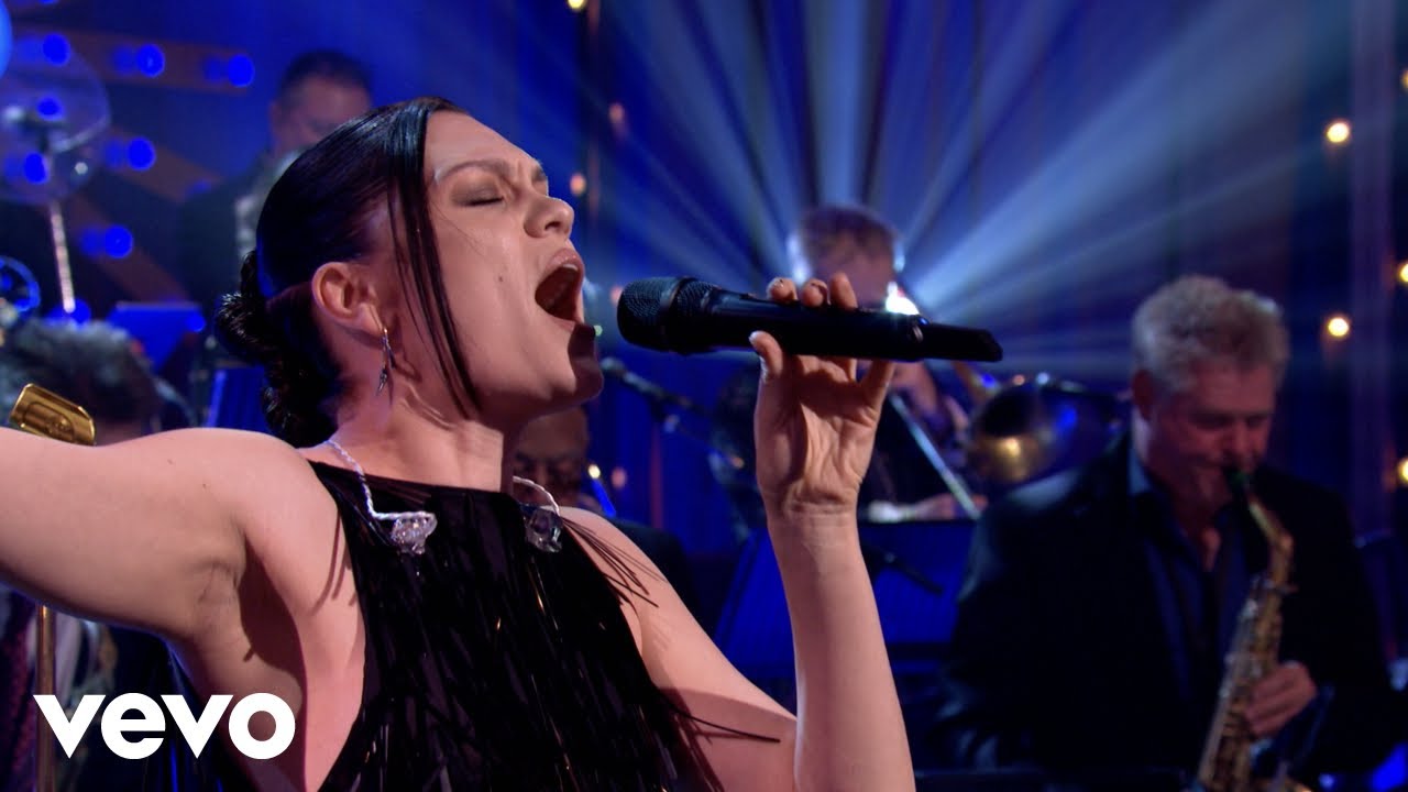 Jessie J, Jools Holland - My Way (Live at Jools' Annual Hootenanny) (Official)