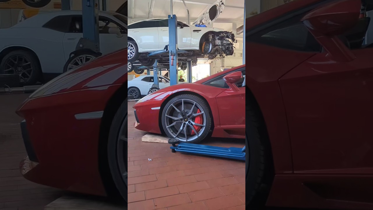 This Aventador needs new ceramic brakes 🔥 #mechanic #repair #lamborghini #aventador #brakes