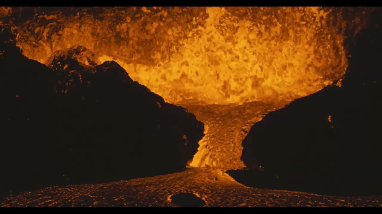 Volcano Screen Saver / Fireplace - No Audio - 1080p - 1.1 hrs of Eruption