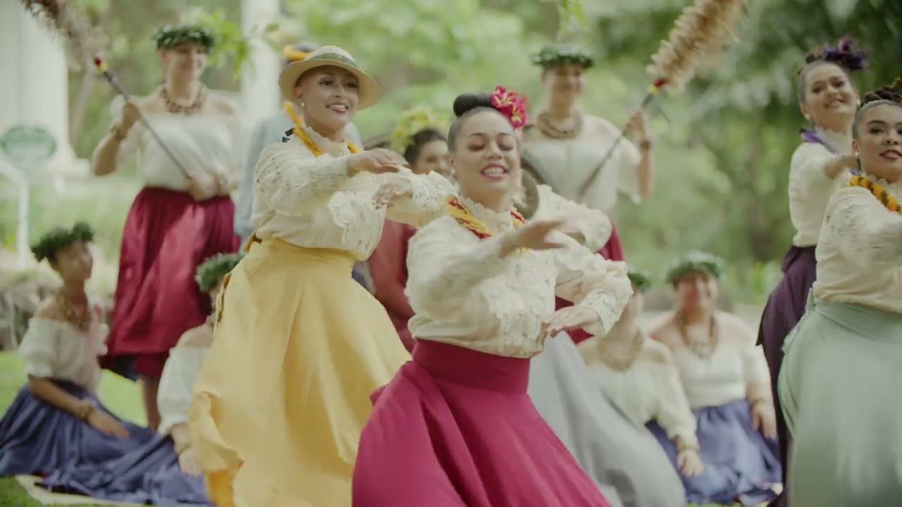 Wahine Holo Lio: May Day Court