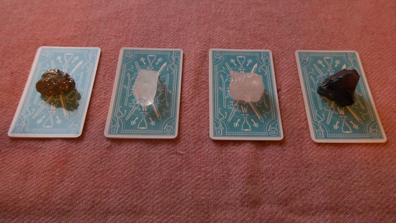 WHAT DOES YOUR BOSS THINK OF YOU?!👨‍🌾🕵️‍♂️👩‍🦳👷‍♀️Pick A Card (do they think you r a trick or treat)