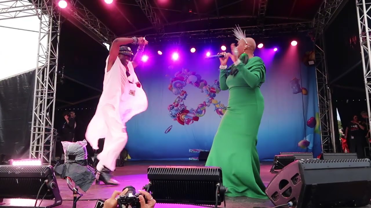 Janice Robinson Performing At Fair Day In Sydney Australia