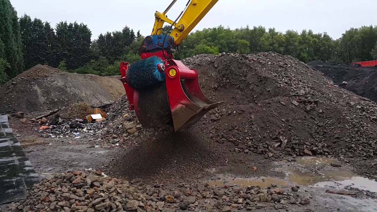 Lloyd Rotary Bucket Screeners - Aggregate Screening